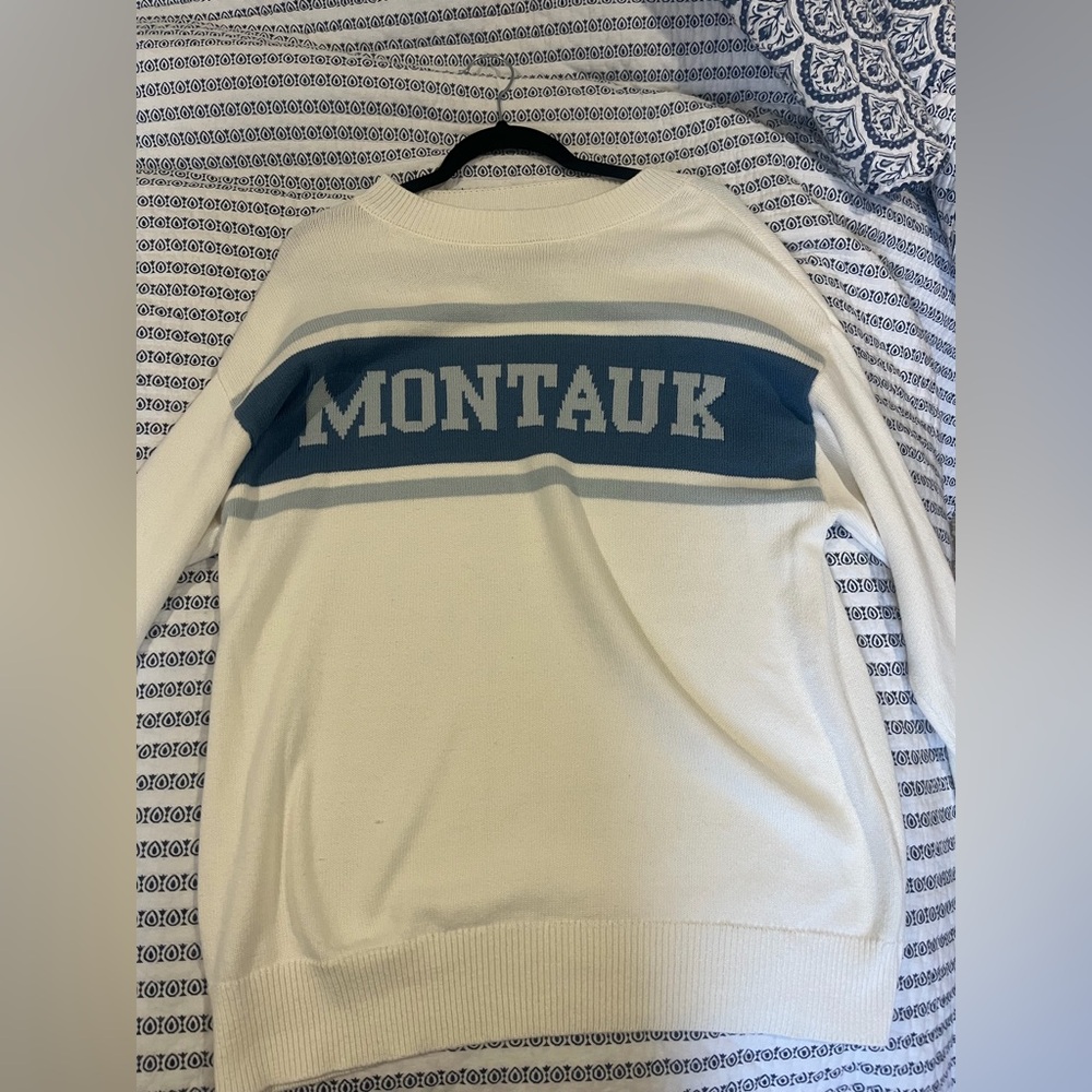 Montauk Men's Cream and Blue Crewneck Sweater